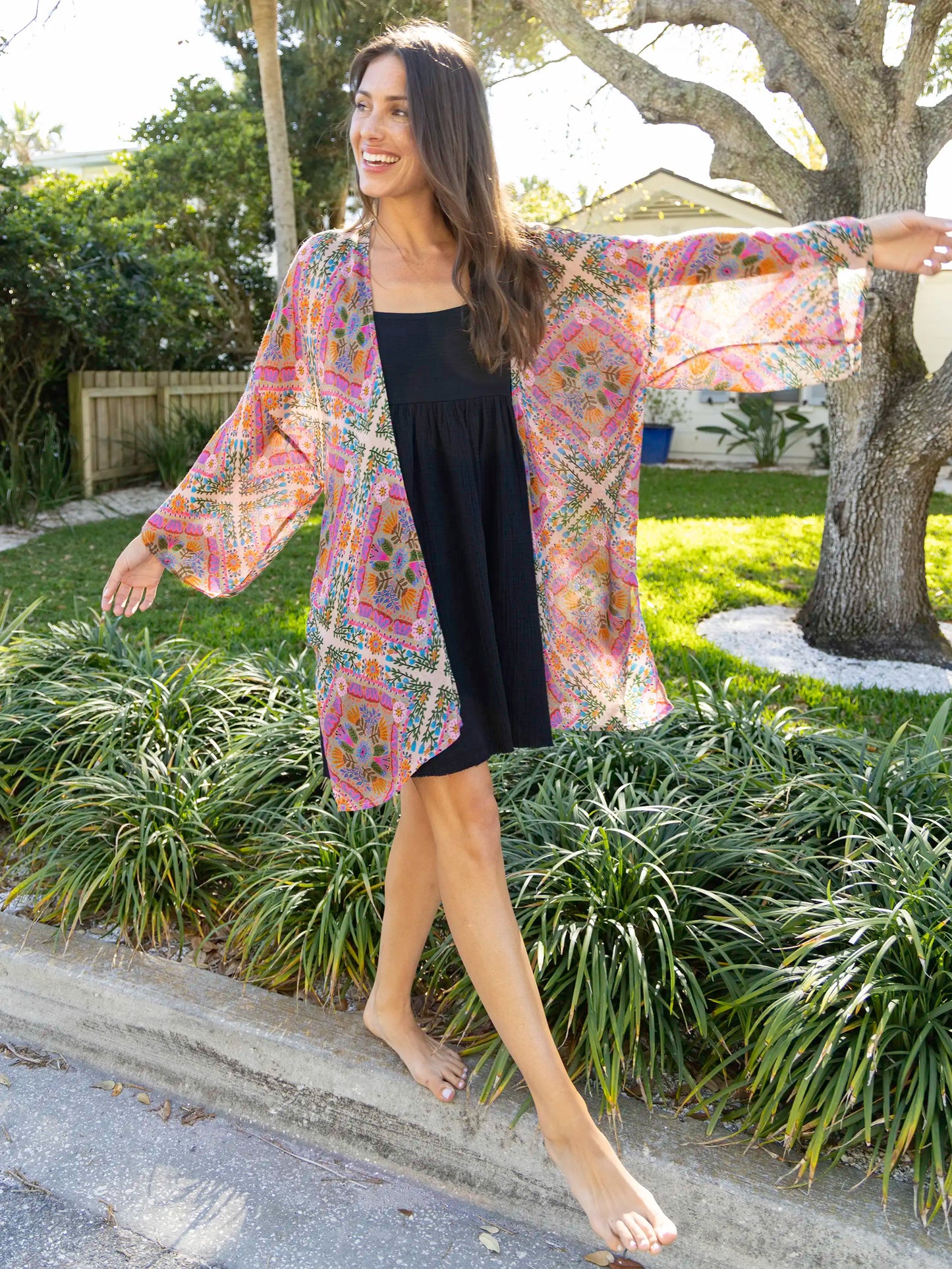 Sierra Kimono - Pink Floral Diamonds