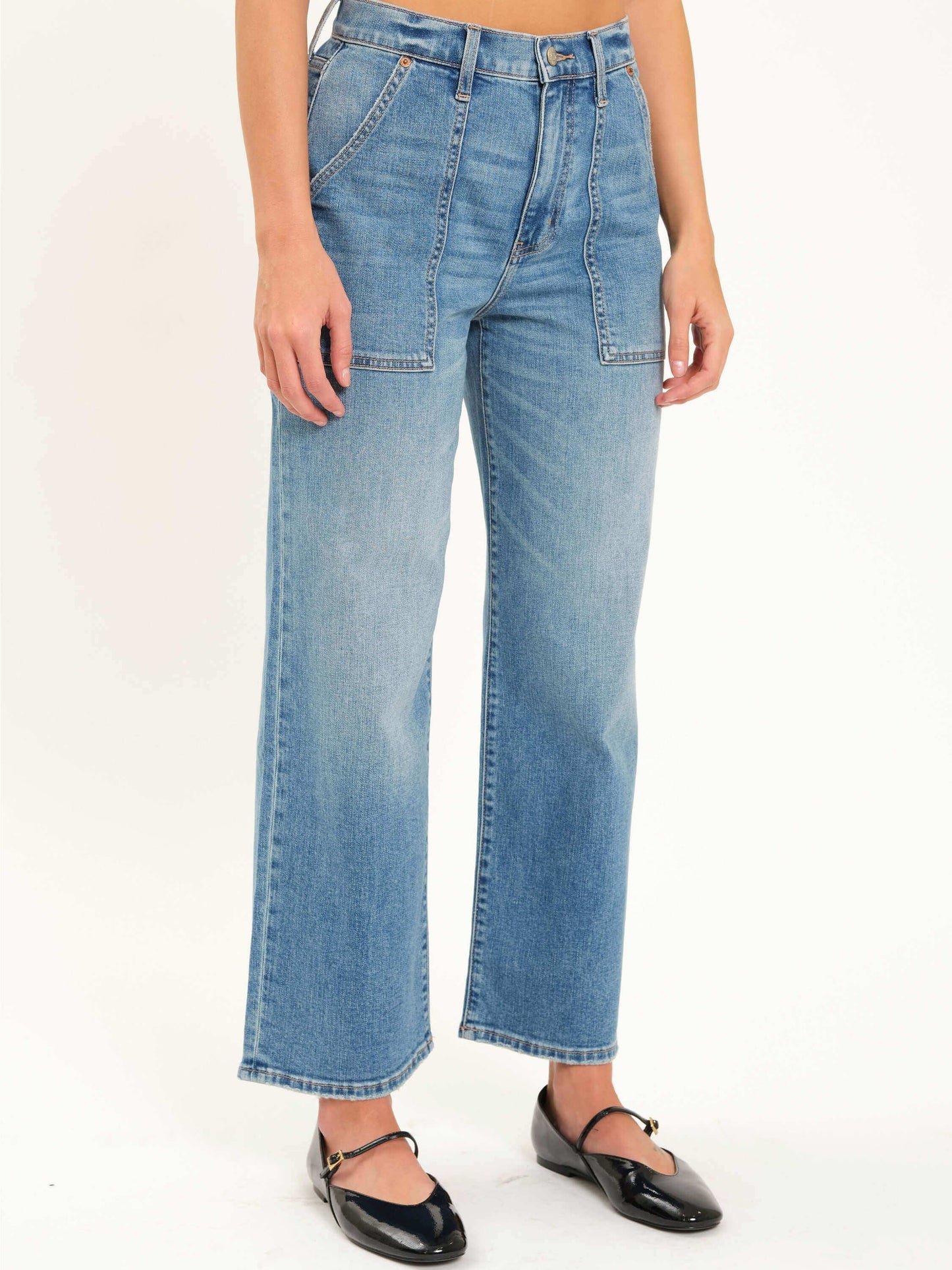 Daze Pleaser Patch Pocket Jean