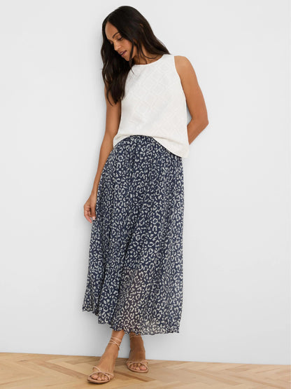 Diamond Eyelet Top