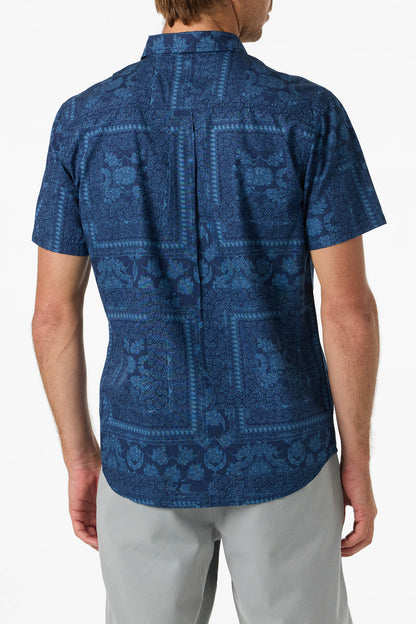 Terrace Standard Fit Shirt