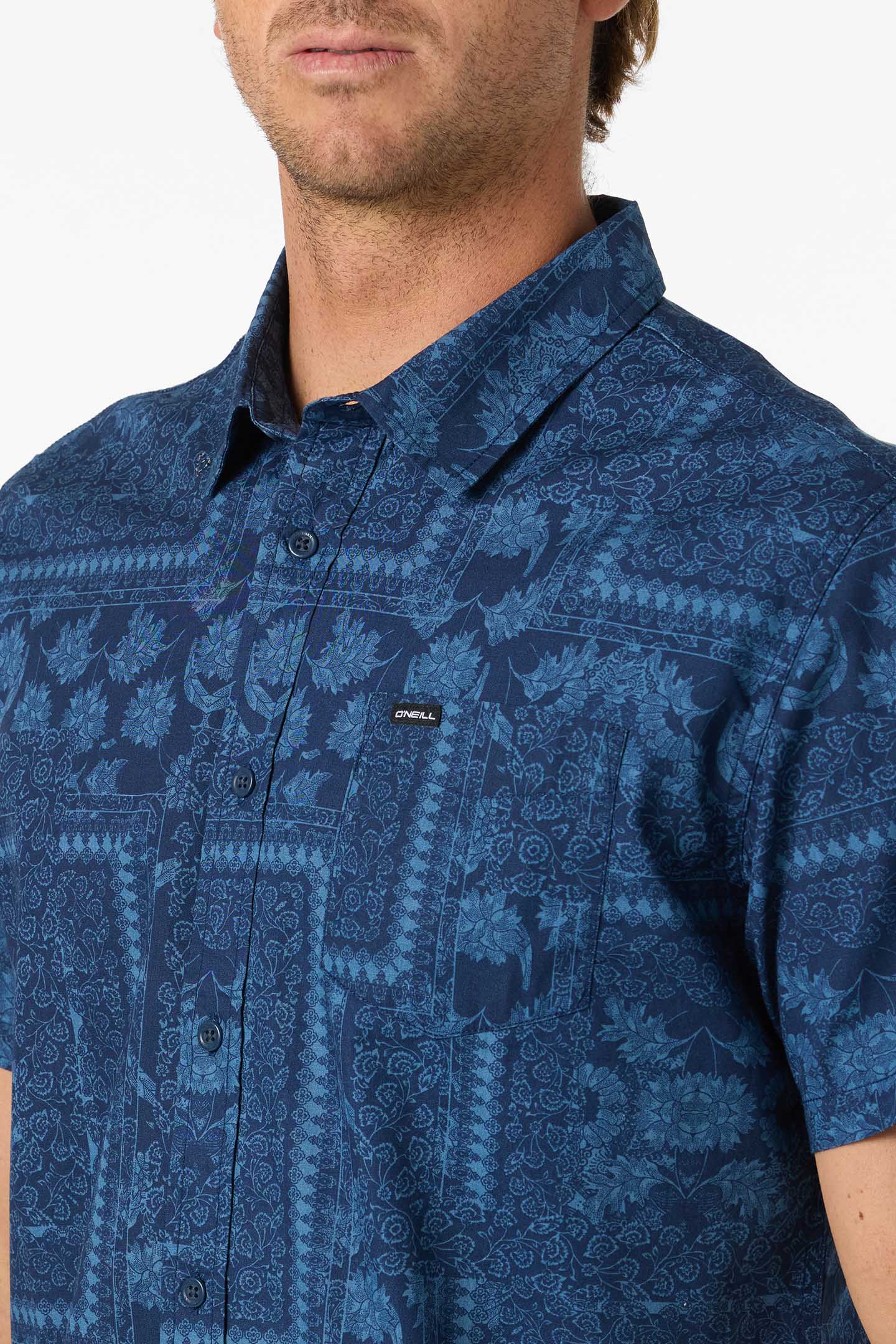 Terrace Standard Fit Shirt