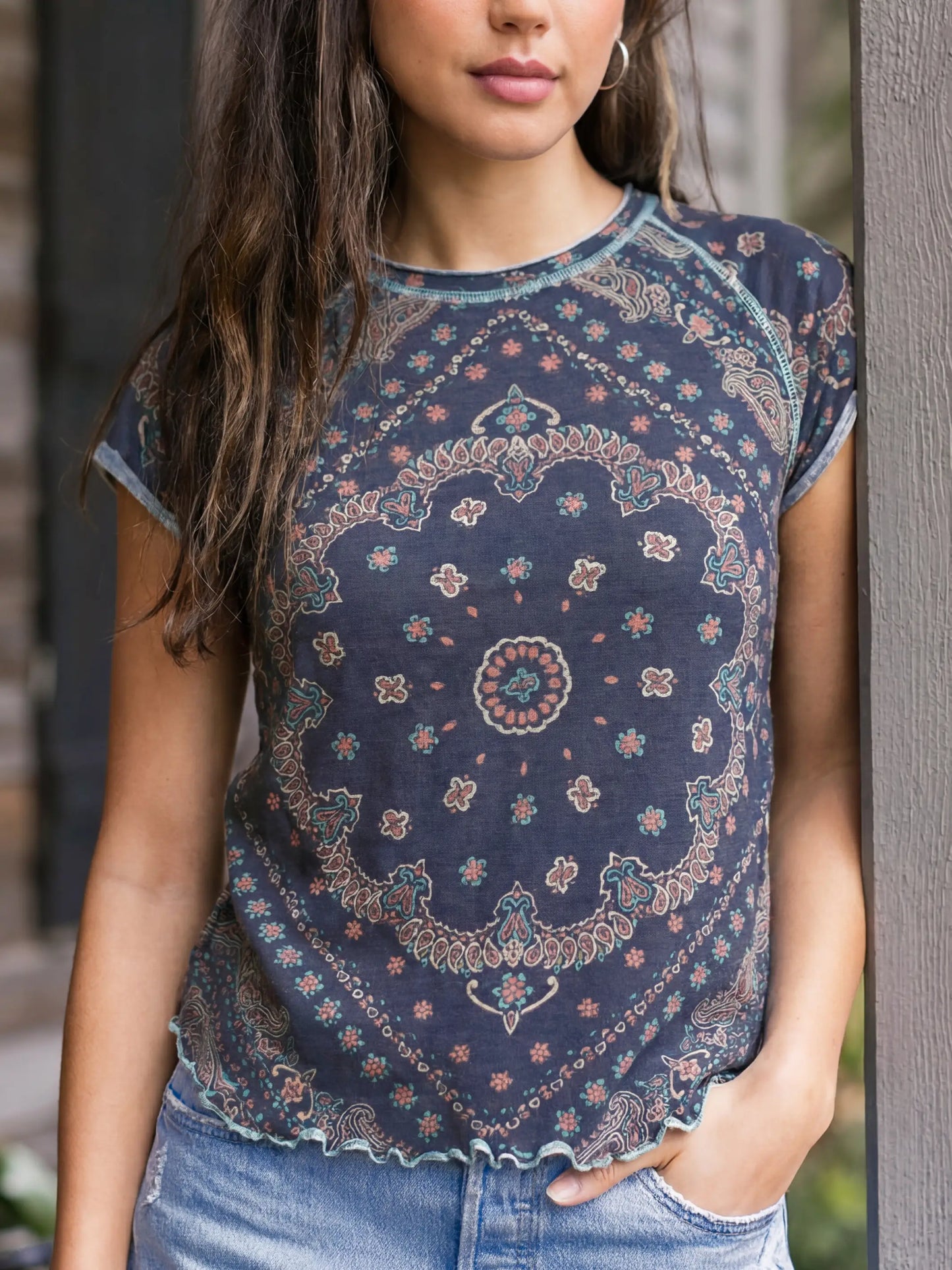 Lily Cotton Short Sleeve Tee Shirt - Sedona Bandana Charcoal